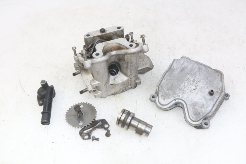 photo de CYLINDER HEAD PEUGEOT SATELIS 125 (2010 - 2012)