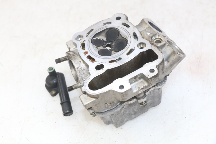 photo de CYLINDER HEAD PEUGEOT SATELIS 125 (2010 - 2012)