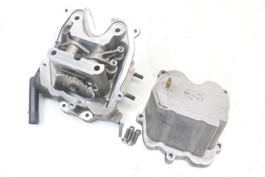 photo de CYLINDER HEAD PEUGEOT SATELIS 125 (2006 - 2009)