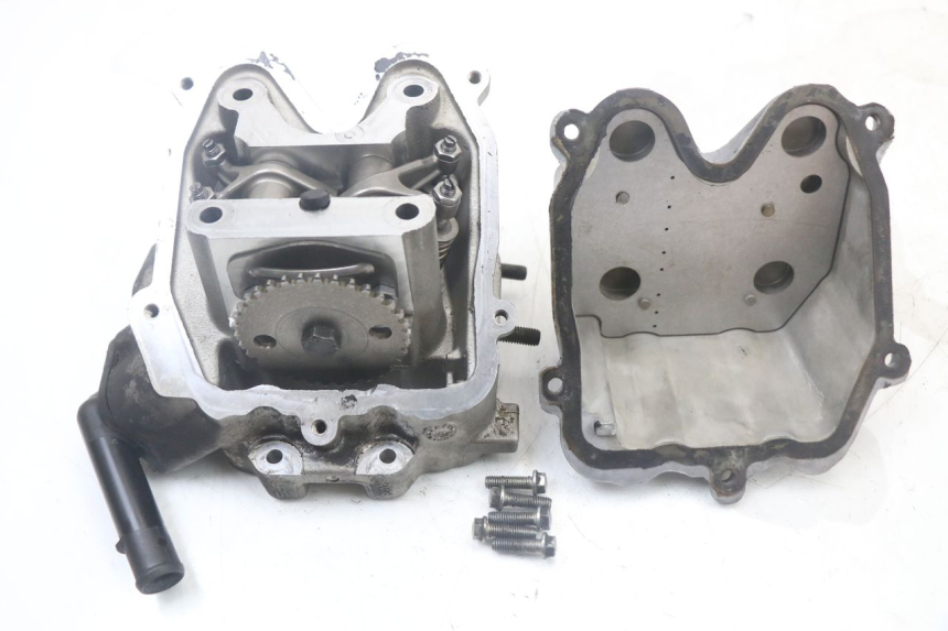 photo de CYLINDER HEAD PEUGEOT SATELIS 125 (2006 - 2009)