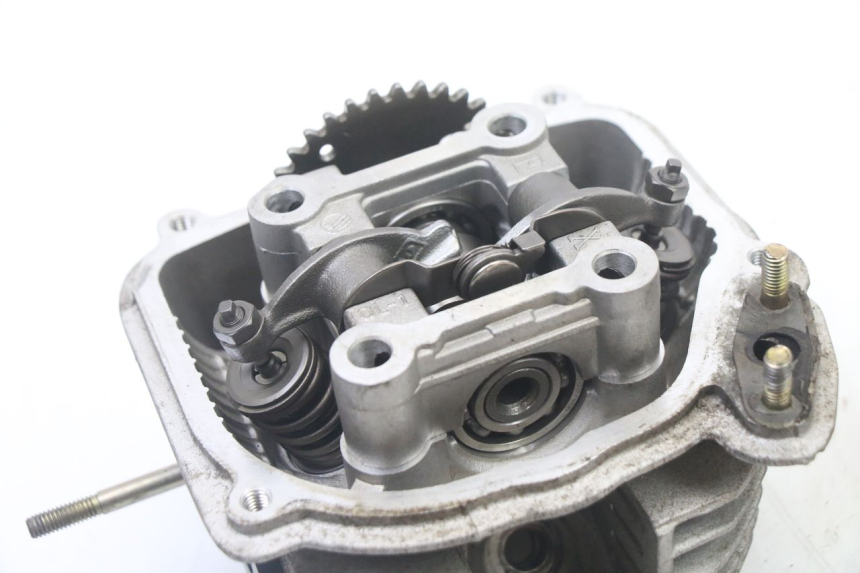 photo de CYLINDER HEAD PEUGEOT VIVACITY 125 (2010 - 2017)