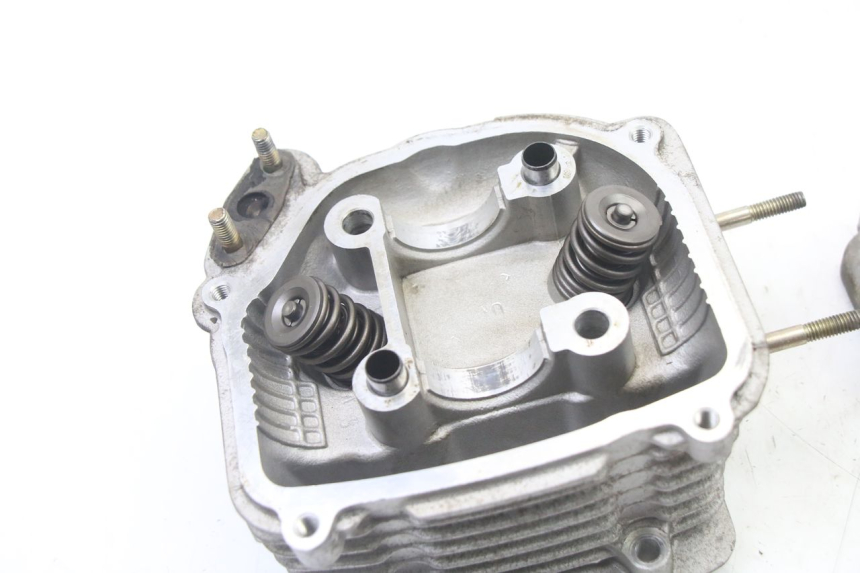 photo de CYLINDER HEAD PEUGEOT VIVACITY 125 (2010 - 2017)