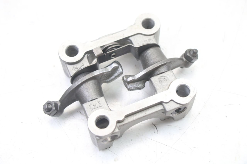 photo de CYLINDER HEAD PEUGEOT VIVACITY 125 (2010 - 2017)