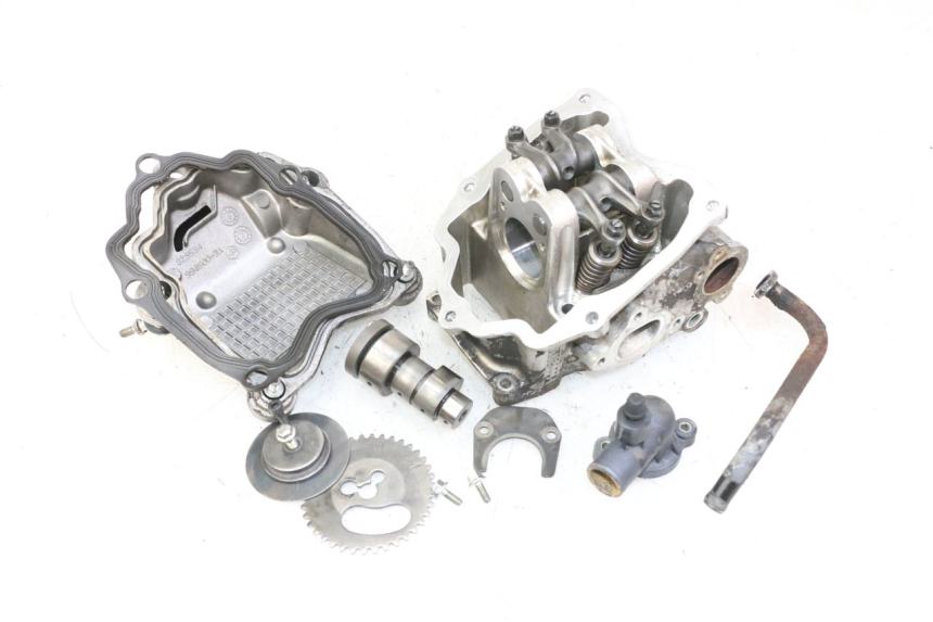photo de CYLINDER HEAD PIAGGIO MP3 125 (2006 - 2014)