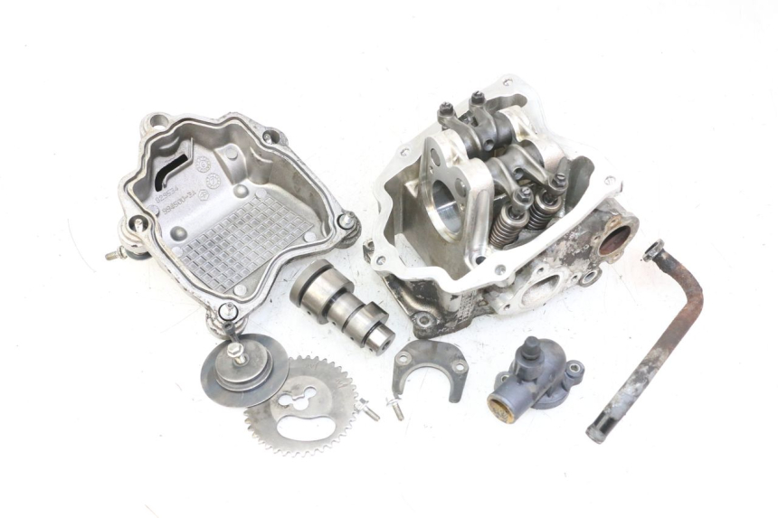 photo de CYLINDER HEAD PIAGGIO MP3 125 (2006 - 2014)
