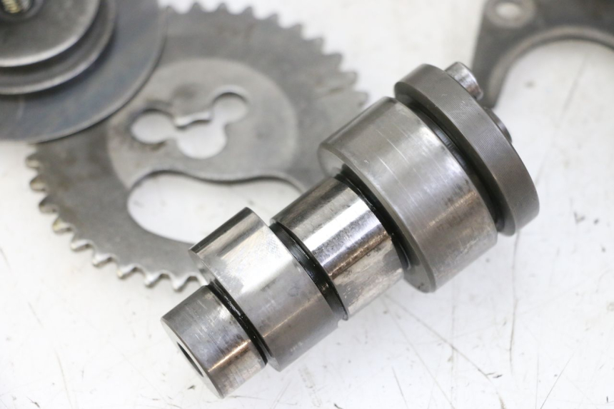 photo de CYLINDER HEAD PIAGGIO MP3 125 (2006 - 2014)