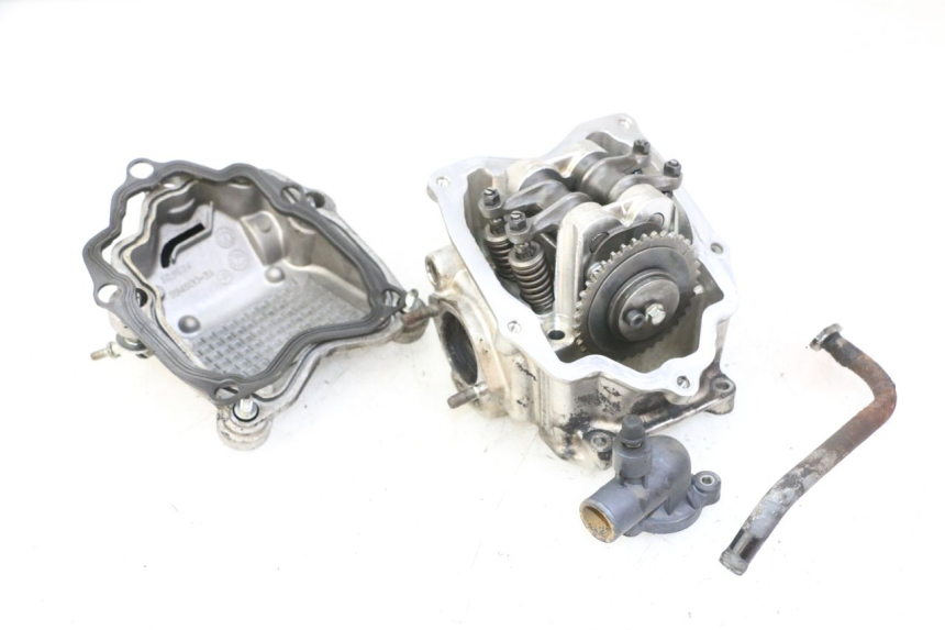 photo de CYLINDER HEAD PIAGGIO MP3 125 (2006 - 2014)