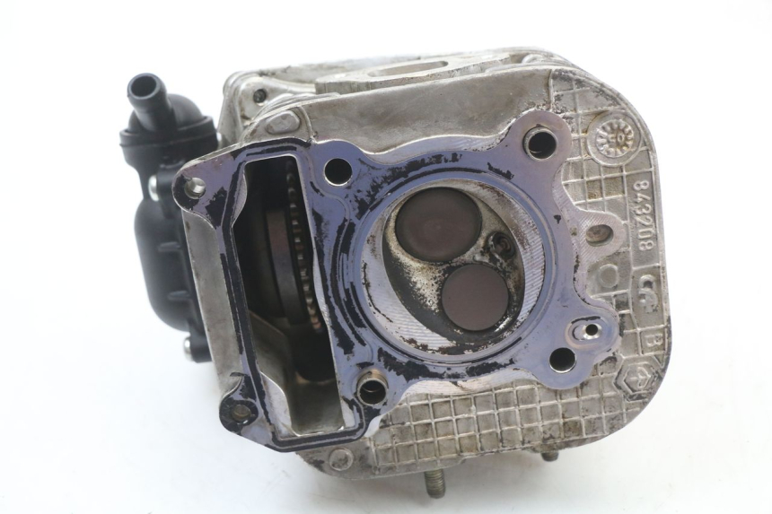 photo de Cylinder head PIAGGIO VESPA LX 125 (2005 - 2010)