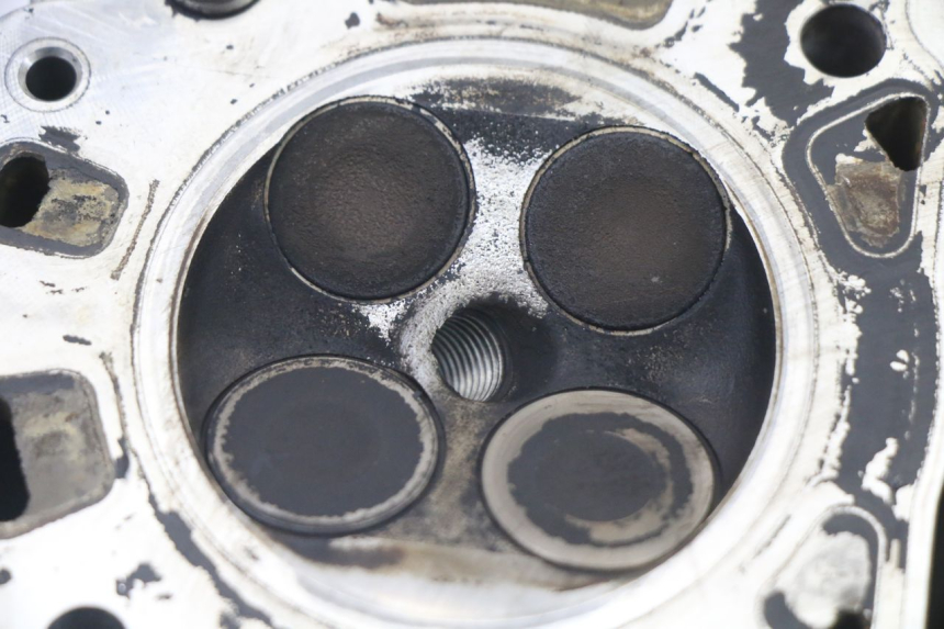 photo de CYLINDER HEAD PIAGGIO X8 125 (2004 - 2007)