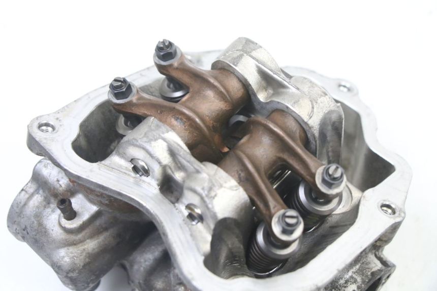 photo de CYLINDER HEAD PIAGGIO X8 125 (2004 - 2007)