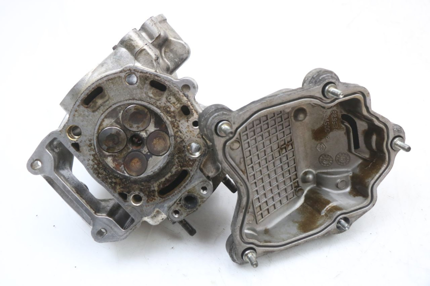 photo de CYLINDER HEAD PIAGGIO X9 125 (2000 - 2003)