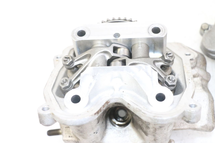 photo de CYLINDER HEAD PEUGEOT SATELIS 125 (2013 - 2018)
