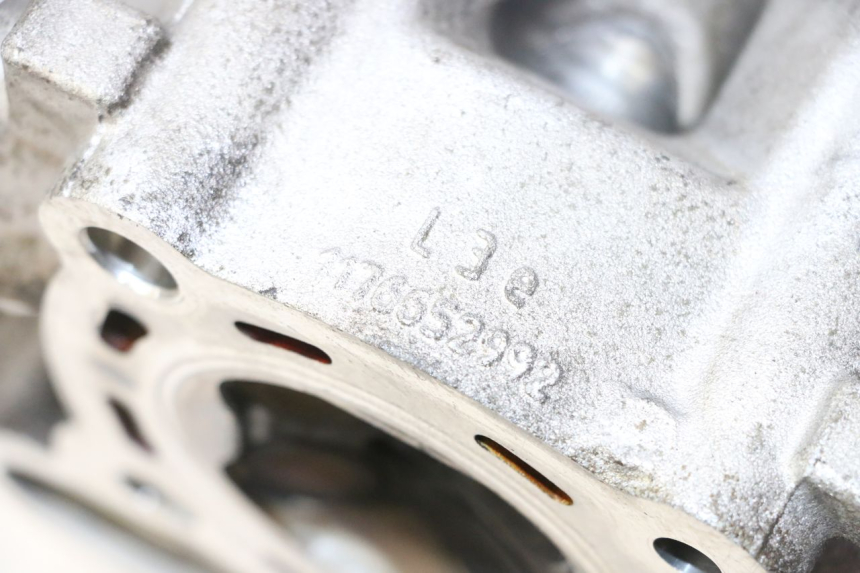 photo de CYLINDER HEAD PEUGEOT SATELIS 125 (2013 - 2018)