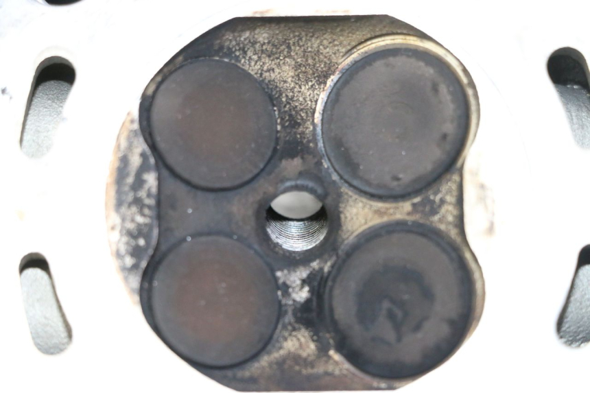 photo de CYLINDER HEAD PEUGEOT SATELIS 125 (2013 - 2018)