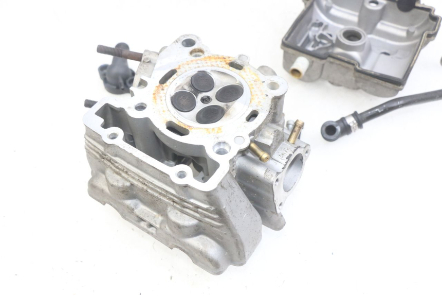 photo de CYLINDER HEAD APRILIA SCARABEO LIGHT 125 (2007 - 2011)