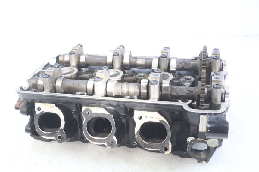 photo de CYLINDER HEAD TRIUMPH SPRINT ST 955 (1999 - 2001)