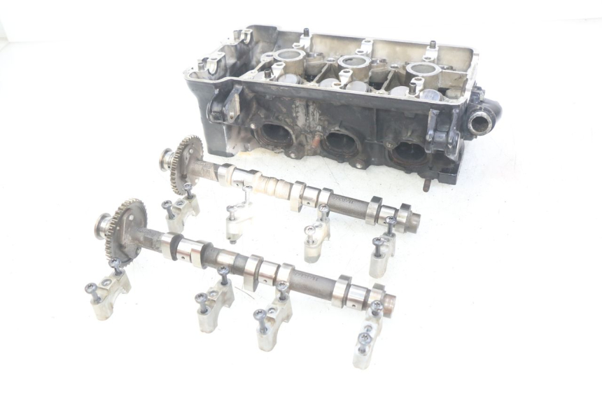 photo de CYLINDER HEAD TRIUMPH SPRINT ST 955 (1999 - 2001)