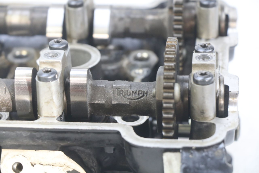 photo de CYLINDER HEAD TRIUMPH SPRINT ST 955 (1999 - 2001)