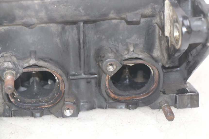 photo de CYLINDER HEAD TRIUMPH SPRINT ST 955 (1999 - 2001)