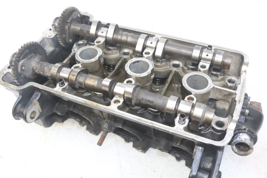 photo de CYLINDER HEAD TRIUMPH SPRINT ST 955 (1999 - 2001)