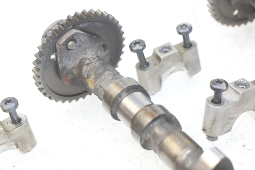 photo de CYLINDER HEAD TRIUMPH SPRINT ST 955 (1999 - 2001)