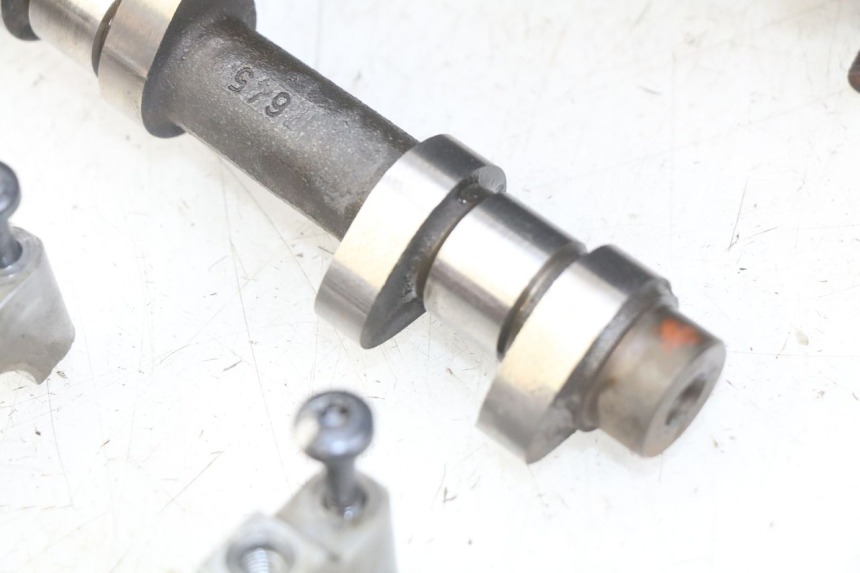 photo de CYLINDER HEAD TRIUMPH SPRINT ST 955 (1999 - 2001)