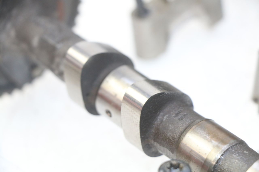 photo de CYLINDER HEAD TRIUMPH SPRINT ST 955 (1999 - 2001)