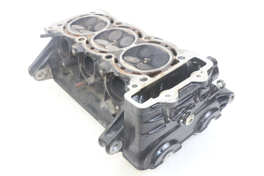 photo de CYLINDER HEAD TRIUMPH SPRINT ST 955 (1999 - 2001)