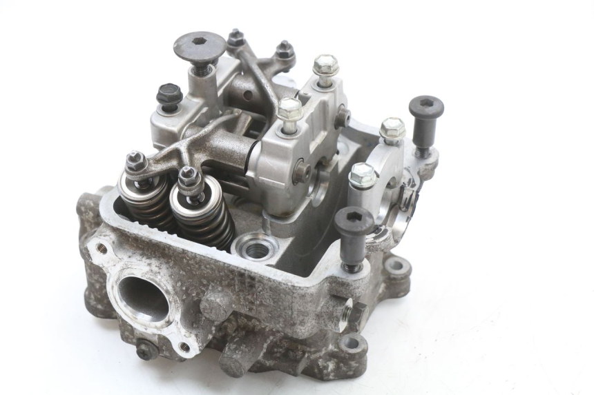 photo de CYLINDER HEAD SUZUKI BURGMAN 125 (2007 - 2014)