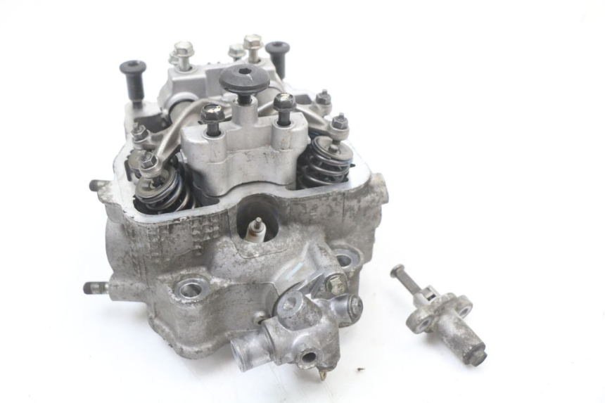 photo de CYLINDER HEAD SUZUKI BURGMAN 125 (2007 - 2014)