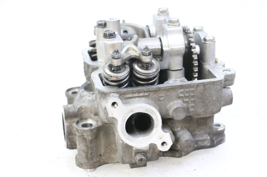 photo de CYLINDER HEAD SUZUKI BURGMAN 125 (2015 - 2017)