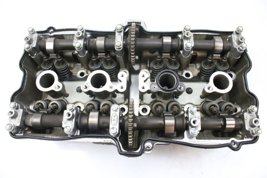 photo de CYLINDER HEAD SUZUKI GSF S BANDIT 600 (2000 - 2004)