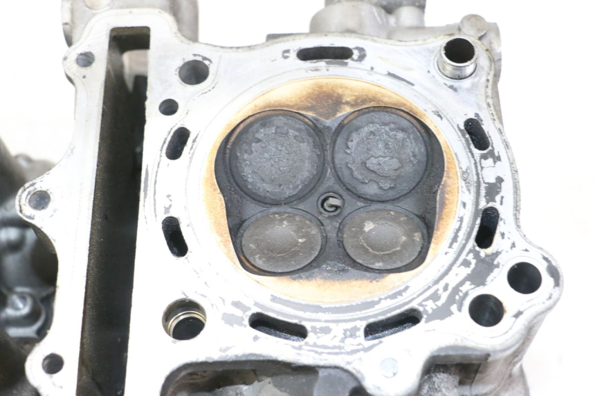 photo de CYLINDER HEAD SUZUKI SV S 650 (1999 - 2002)