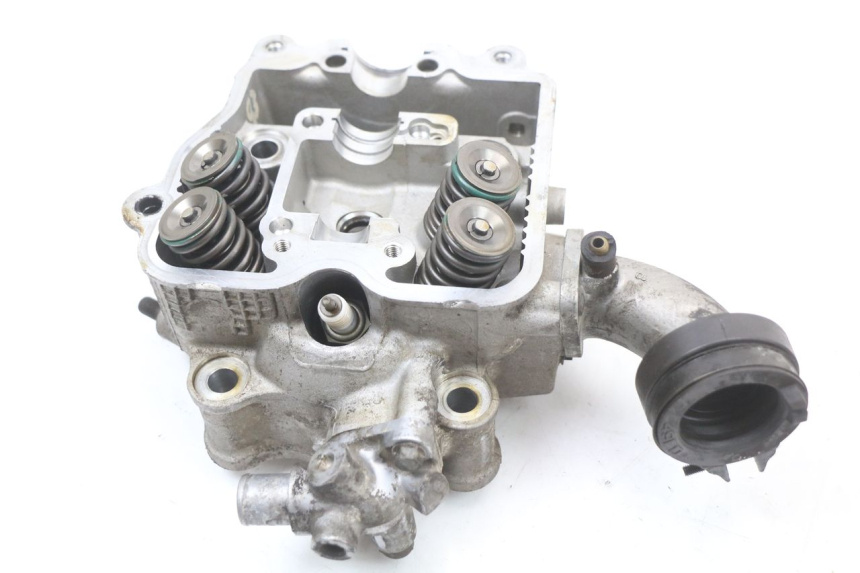 photo de CYLINDER HEAD SUZUKI UH BURGMAN 125 (2002 - 2006)