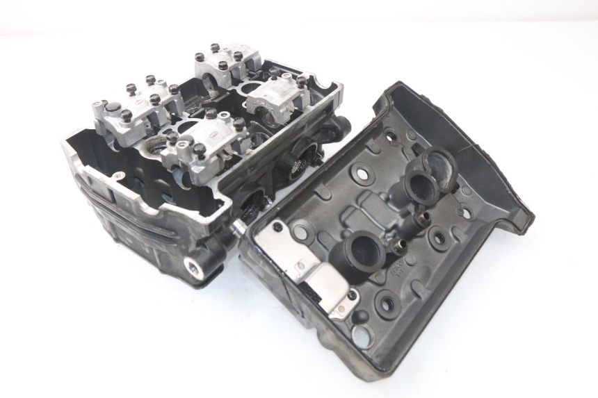 photo de CYLINDER HEAD YAMAHA TDM ABS 900 (2002 - 2014)