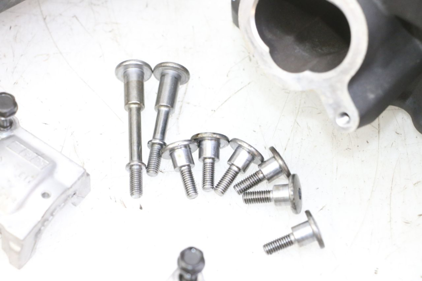 photo de CYLINDER HEAD YAMAHA TDM ABS 900 (2002 - 2014)
