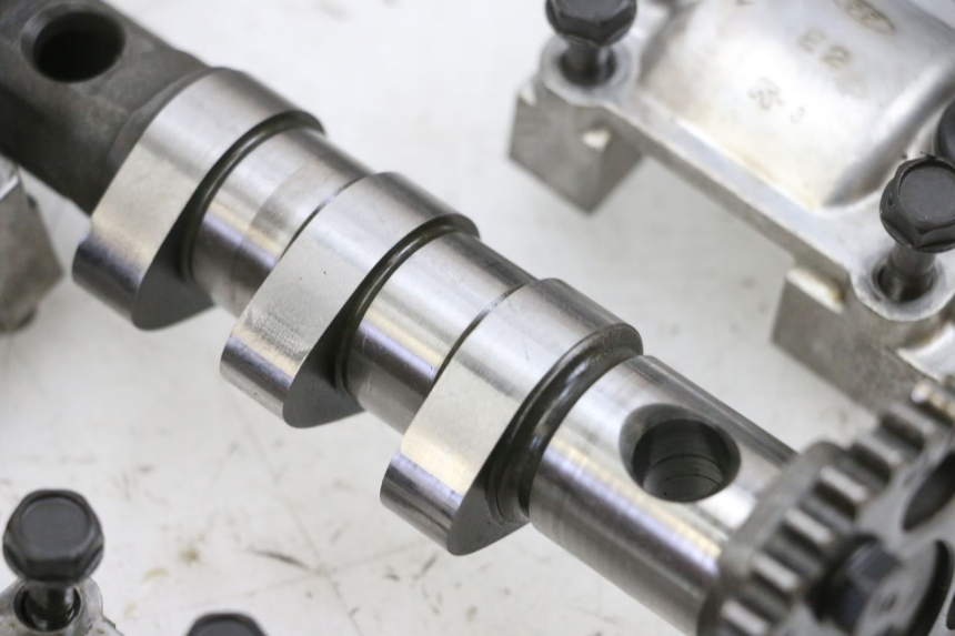 photo de CYLINDER HEAD YAMAHA TDM ABS 900 (2002 - 2014)