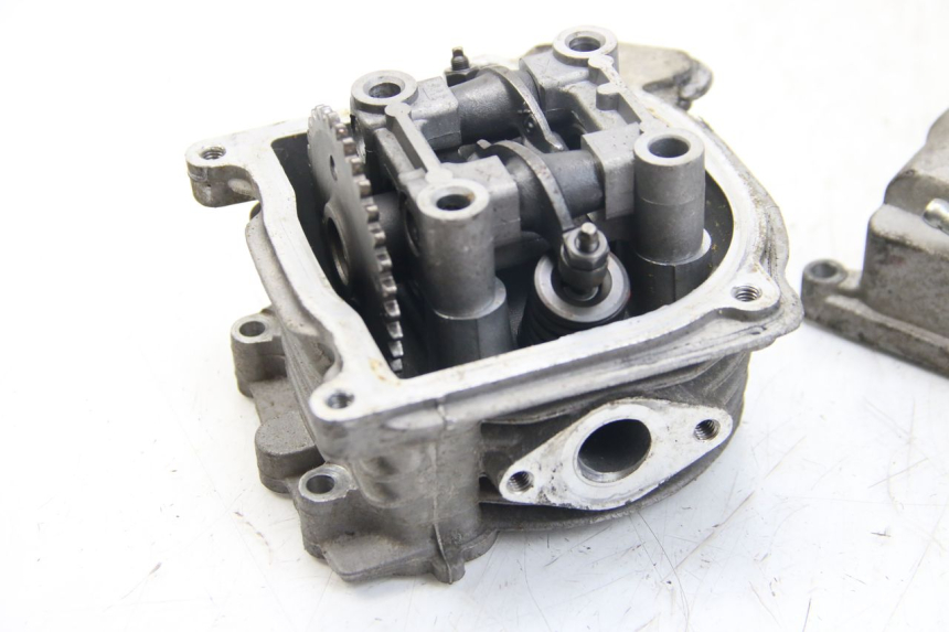 photo de CYLINDER HEAD TNT MOTOR ROMA 10' 4T 50 (2019 - 2022)