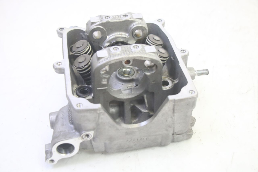 photo de CYLINDER HEAD YAMAHA TRICITY 300 (2020 - 2024) - Zoom on usage condition