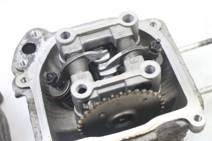 photo de CYLINDER HEAD PEUGEOT V-CLIC VCLIC 50 (2007 - 2013)