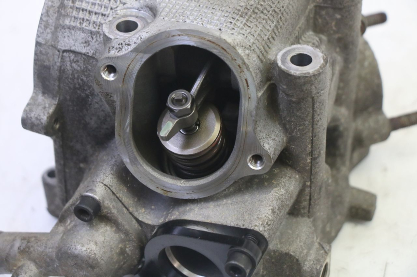 photo de CYLINDER HEAD YAMAHA X-MAX XMAX 250 (2006 - 2009)