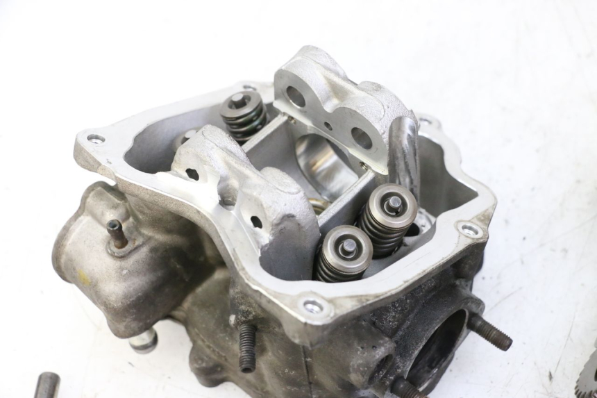 photo de CYLINDER HEAD PIAGGIO XEVO - X EVO 125 (2007 - 2016)