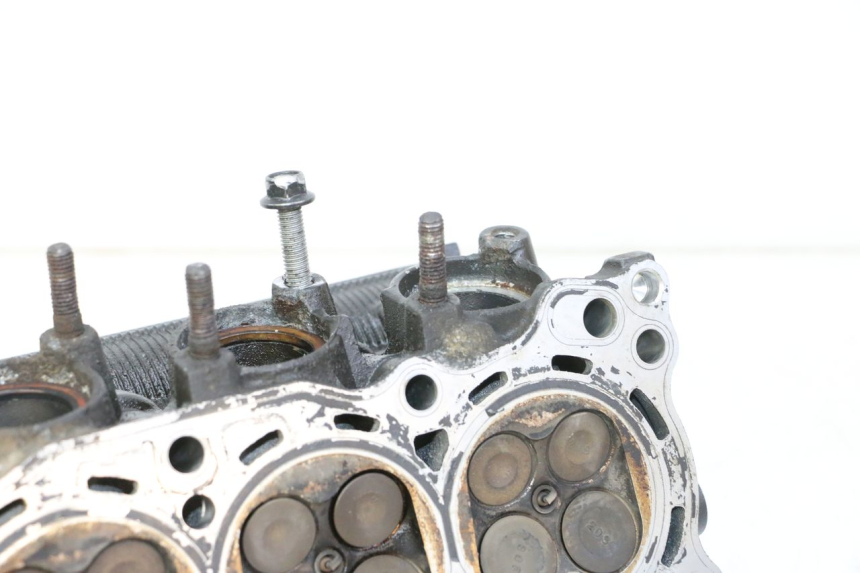 photo de CYLINDER HEAD YAMAHA XJ6 600 (2008 - 2016)