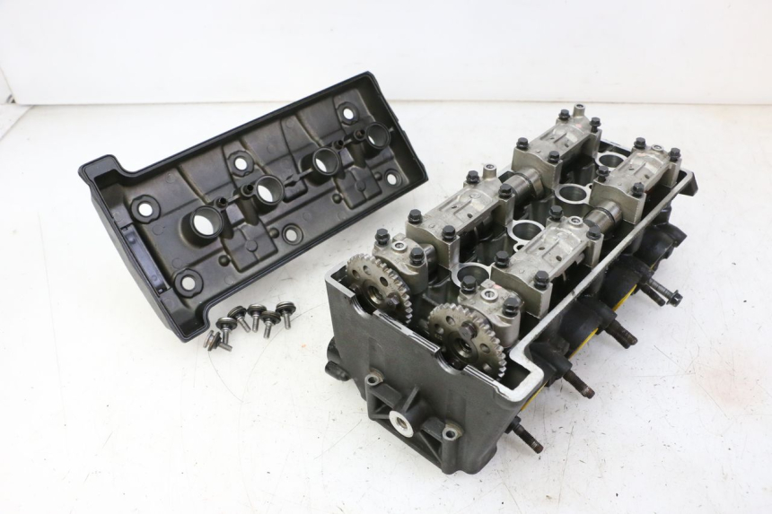 photo de CYLINDER HEAD YAMAHA XJ6 600 (2008 - 2016)