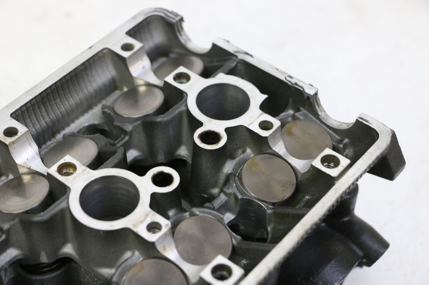 photo de CYLINDER HEAD YAMAHA XJ6 600 (2008 - 2016)