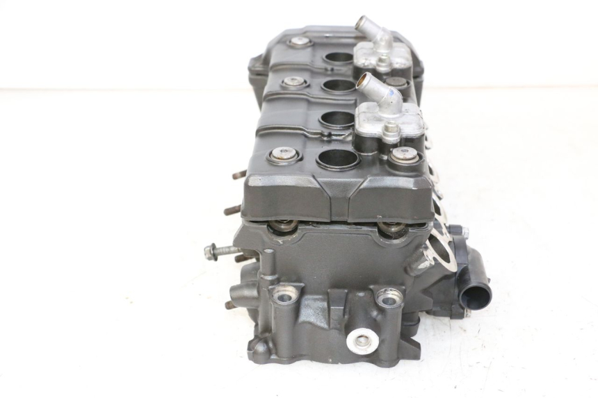 photo de CYLINDER HEAD YAMAHA XJ6 600 (2008 - 2016)