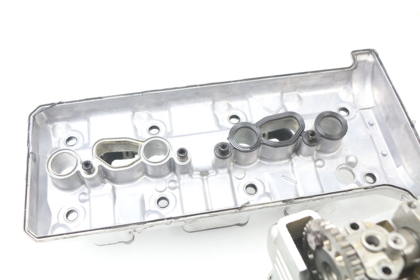 photo de CYLINDER HEAD YAMAHA FJR ABS 1300 (2006 - 2012)