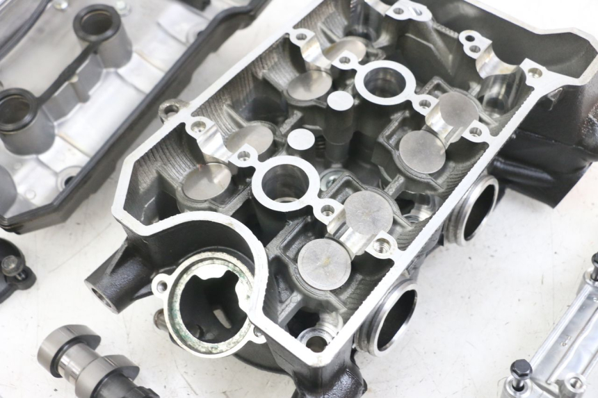 photo de CYLINDER HEAD YAMAHA MT-07 MT07 ABS 700 (2014 - 2017)