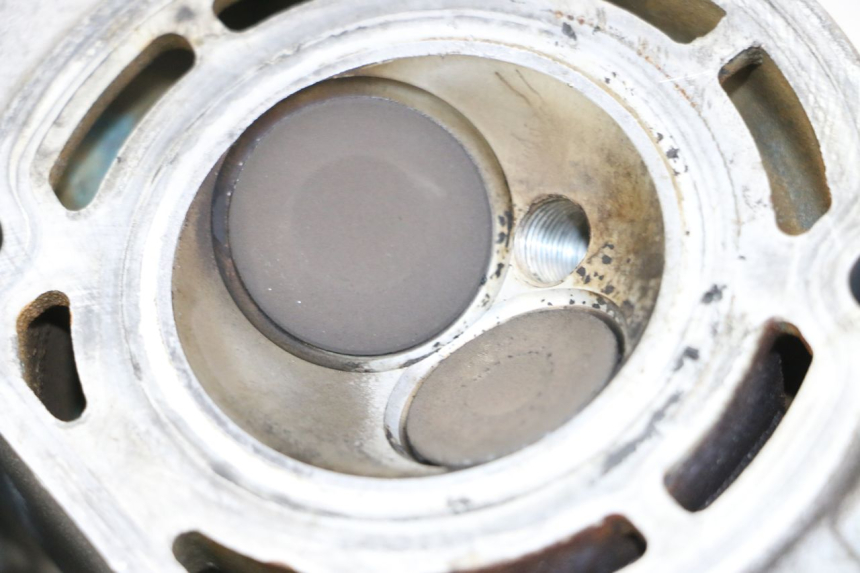 photo de CYLINDER HEAD YAMAHA YP MAJESTY 125 (2007 - 2010)