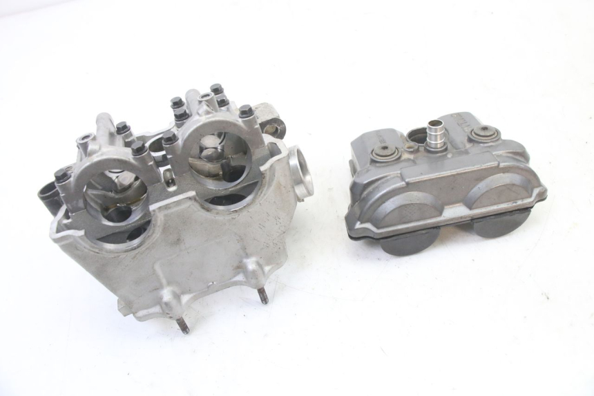 photo de CYLINDER HEAD YAMAHA YZ-F YZF 250 (2007 - 2013)